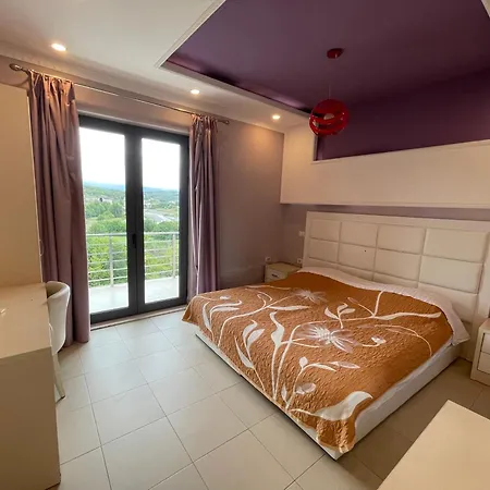 Kthella 4*
